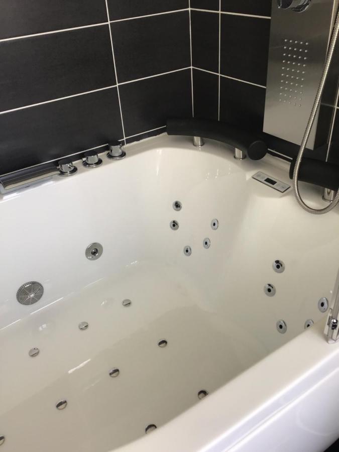Les Appartements D'Au Coin Du Spa Boulogne-sur-Mer Bagian luar foto