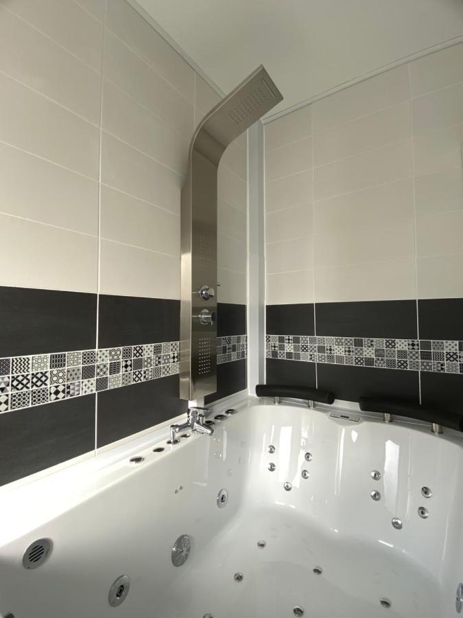 Les Appartements D'Au Coin Du Spa Boulogne-sur-Mer Bagian luar foto
